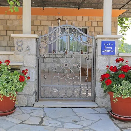Moretic Διαμέρισμα Gromaca