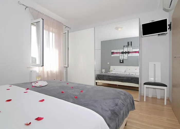 Moretic Апартаменты