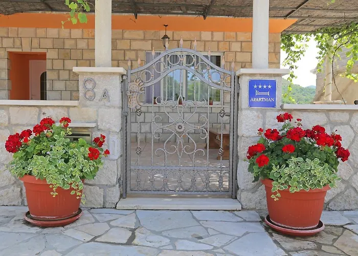 Moretic Апартаменты Gromaca