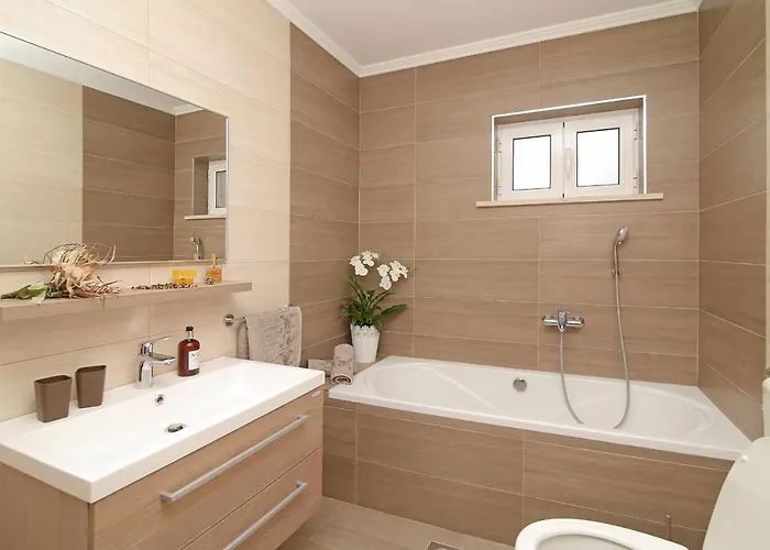 Moretic Апартаменты Gromaca